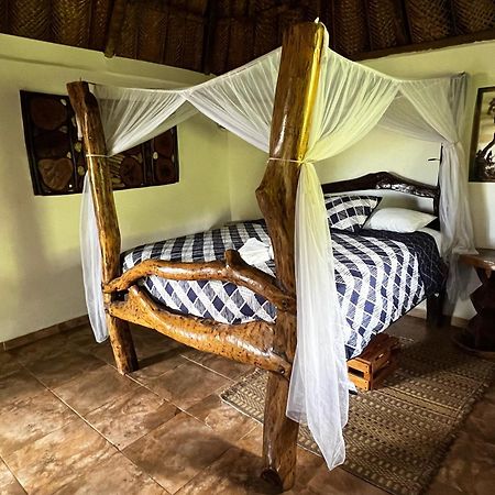 Quetzal Dorado Eco-Lodge By Mareygua 埃尔扎伊诺 外观 照片